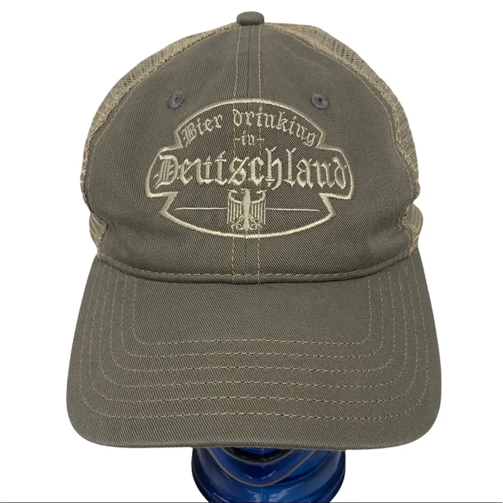 Disney Parks EPCOT Germany Showcase Oktoberfest Bier Drinking Deutschland Hat